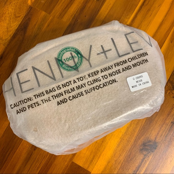 NWT Henny + Lev Camera Bag in Tan - Picture 4 of 6